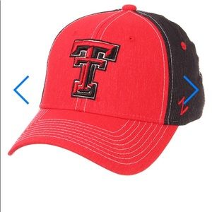 Fitted and straight bill hats new